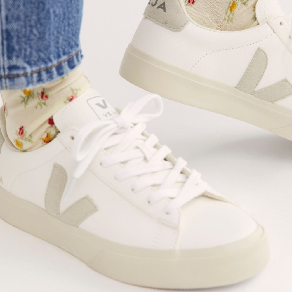 Veja Campo Women's White and Cream Sneakers